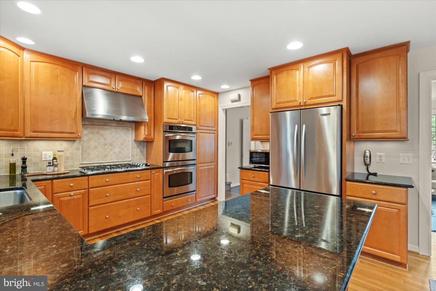 8410 CROWN PL, ALEXANDRIA, Virginia 22308, 4 Bedrooms Bedrooms, ,2 BathroomsBathrooms,Residential,For sale,8410 CROWN PL,VAFX2238548 MLS # VAFX2238548