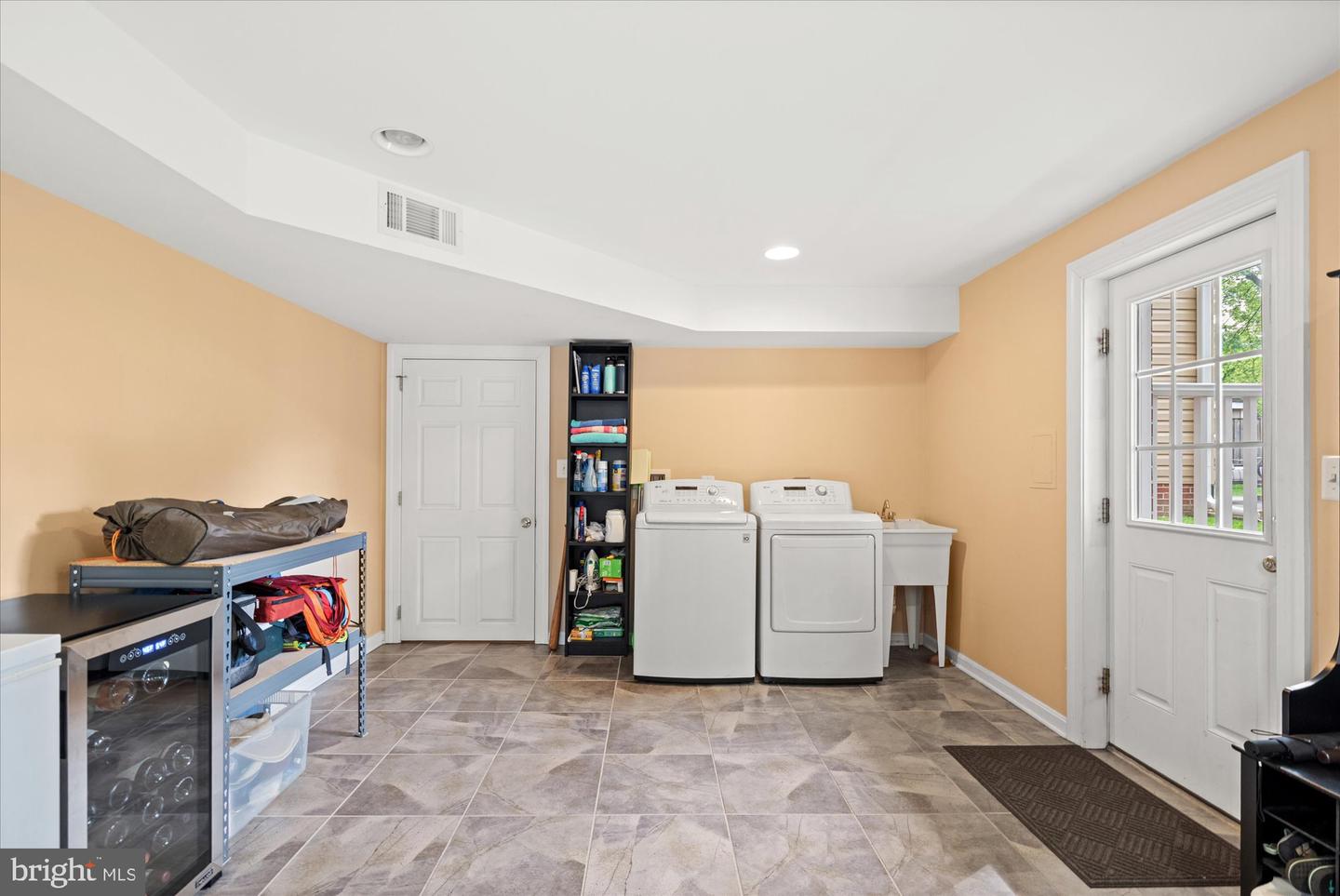 8410 CROWN PL, ALEXANDRIA, Virginia 22308, 4 Bedrooms Bedrooms, ,2 BathroomsBathrooms,Residential,For sale,8410 CROWN PL,VAFX2238548 MLS # VAFX2238548