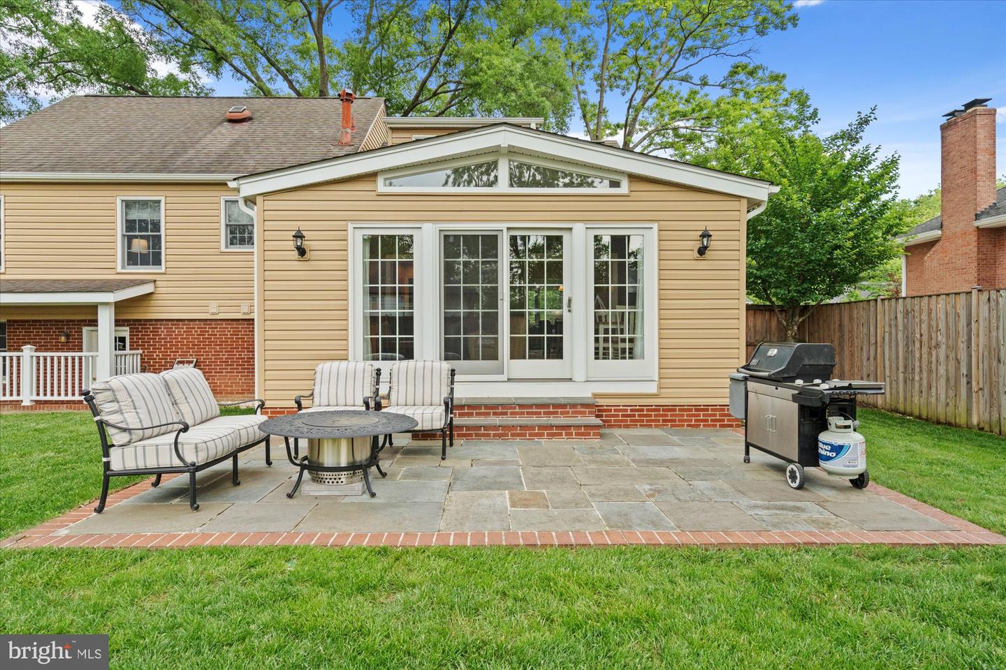 8410 CROWN PL, ALEXANDRIA, Virginia 22308, 4 Bedrooms Bedrooms, ,2 BathroomsBathrooms,Residential,For sale,8410 CROWN PL,VAFX2238548 MLS # VAFX2238548