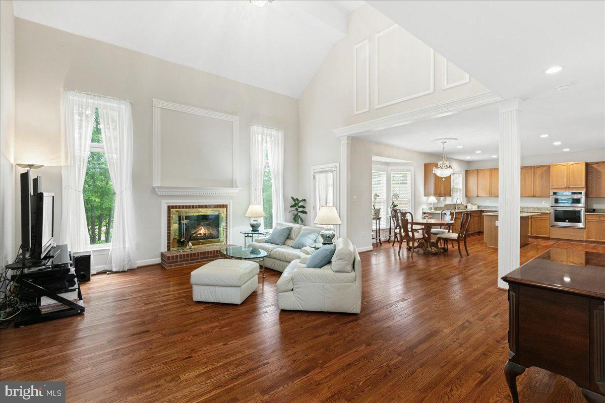 5387 WILLOW VALLEY RD, CLIFTON, Virginia 20124, 4 Bedrooms Bedrooms, ,3 BathroomsBathrooms,Residential,For sale,5387 WILLOW VALLEY RD,VAFX2238876 MLS # VAFX2238876