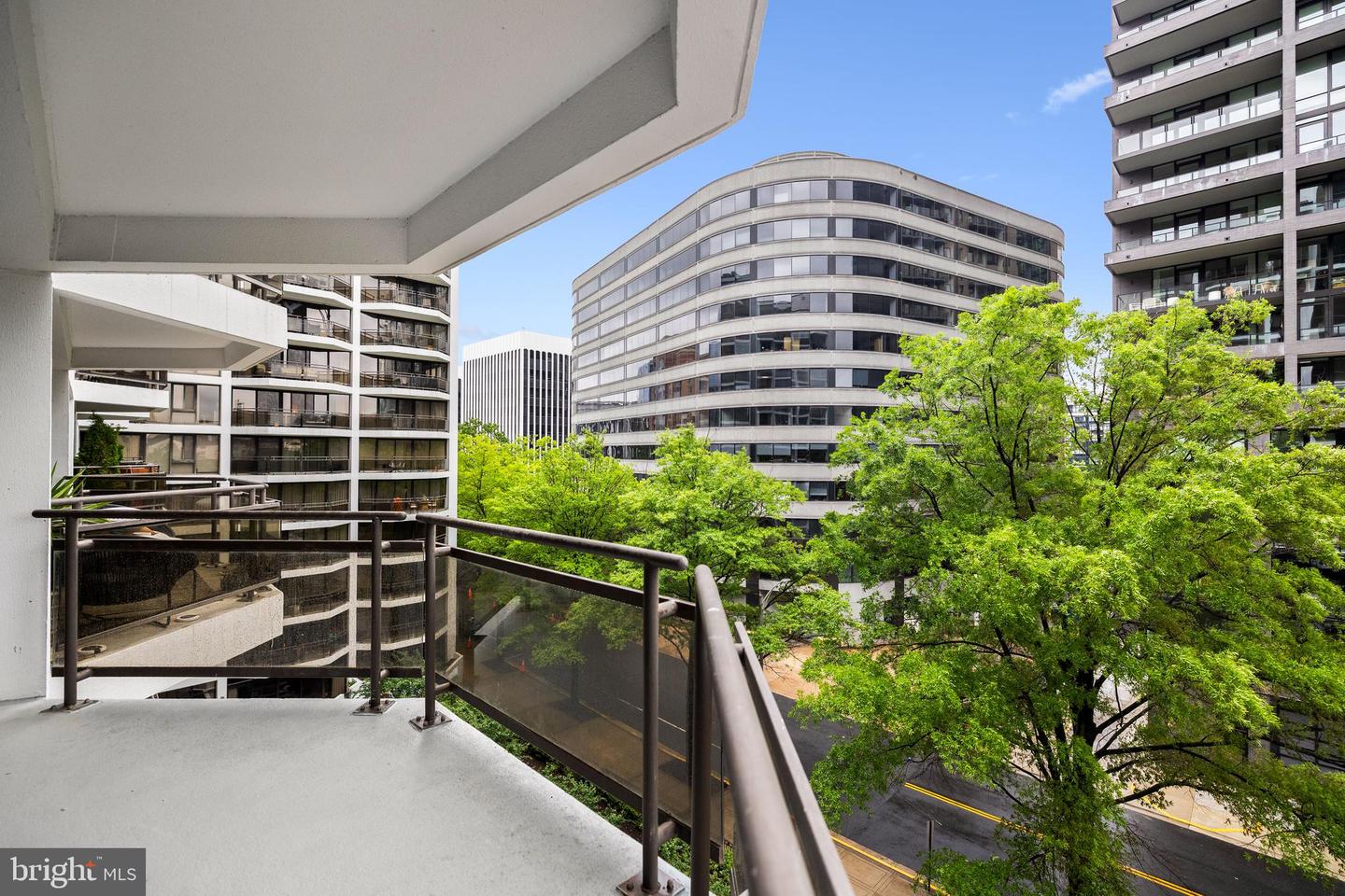 1530 KEY BLVD #617, ARLINGTON, Virginia 22209, 1 Bedroom Bedrooms, ,1 BathroomBathrooms,Residential,For sale,1530 KEY BLVD #617,VAAR2057096 MLS # VAAR2057096