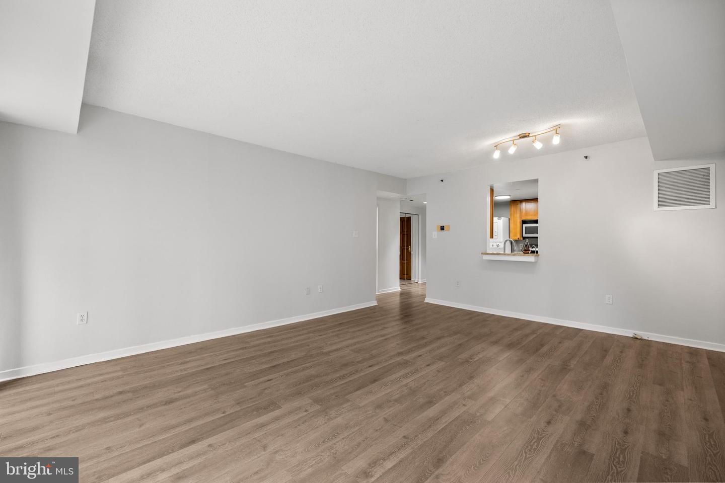 1530 KEY BLVD #617, ARLINGTON, Virginia 22209, 1 Bedroom Bedrooms, ,1 BathroomBathrooms,Residential,For sale,1530 KEY BLVD #617,VAAR2057096 MLS # VAAR2057096
