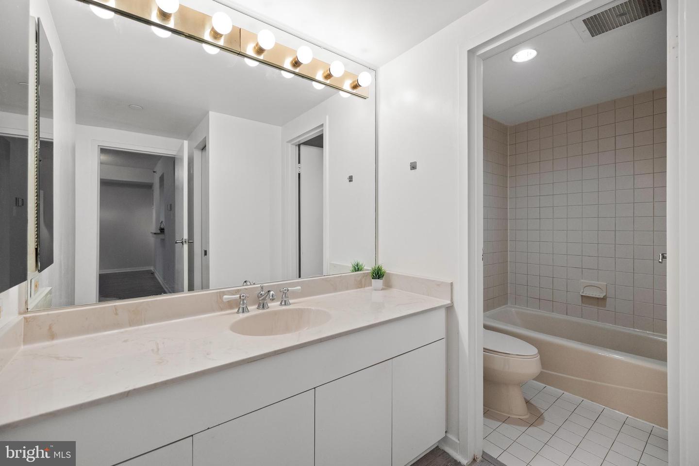 1530 KEY BLVD #617, ARLINGTON, Virginia 22209, 1 Bedroom Bedrooms, ,1 BathroomBathrooms,Residential,For sale,1530 KEY BLVD #617,VAAR2057096 MLS # VAAR2057096