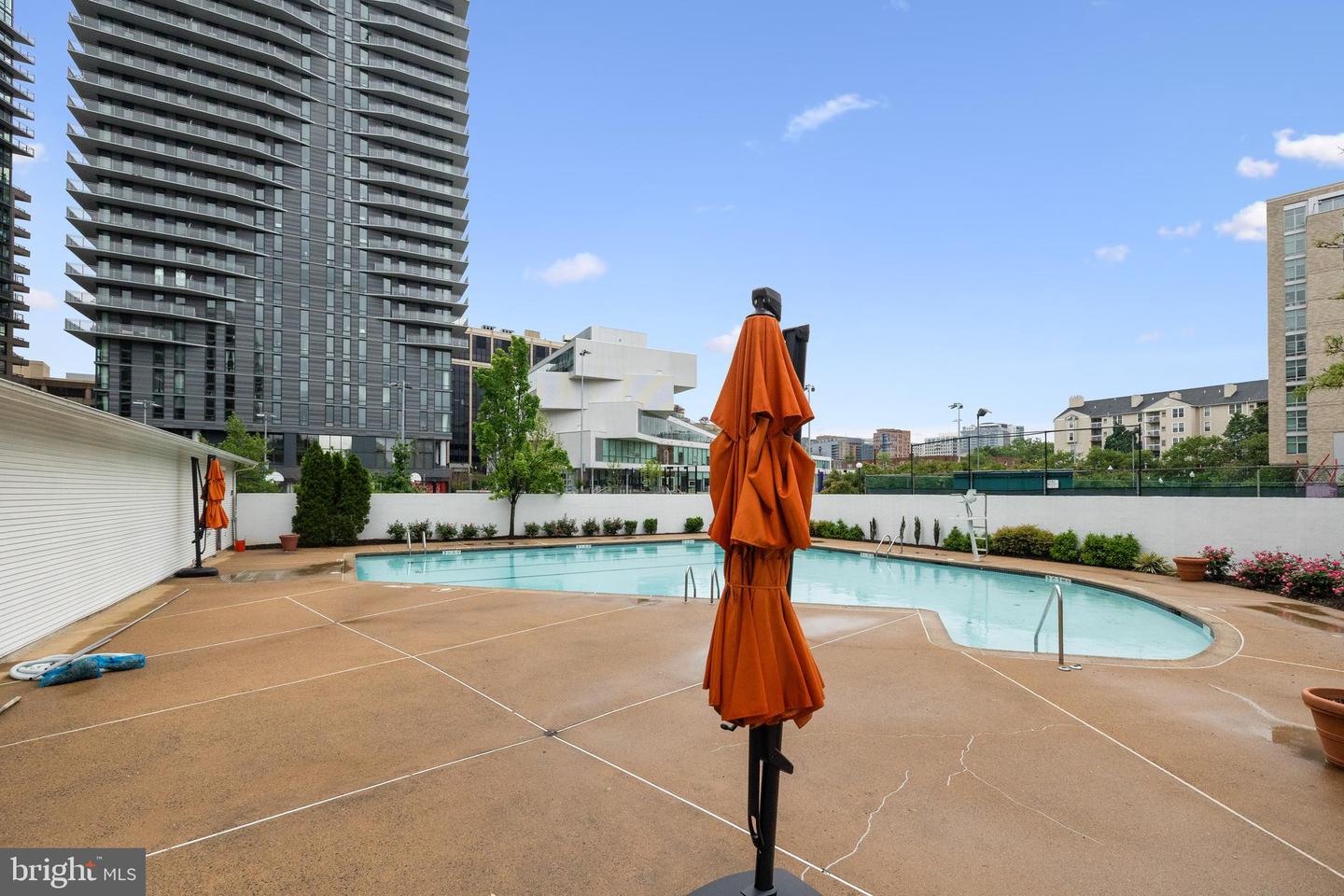1530 KEY BLVD #617, ARLINGTON, Virginia 22209, 1 Bedroom Bedrooms, ,1 BathroomBathrooms,Residential,For sale,1530 KEY BLVD #617,VAAR2057096 MLS # VAAR2057096