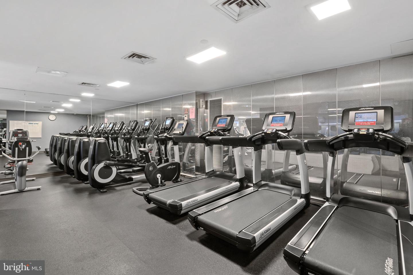 1530 KEY BLVD #617, ARLINGTON, Virginia 22209, 1 Bedroom Bedrooms, ,1 BathroomBathrooms,Residential,For sale,1530 KEY BLVD #617,VAAR2057096 MLS # VAAR2057096