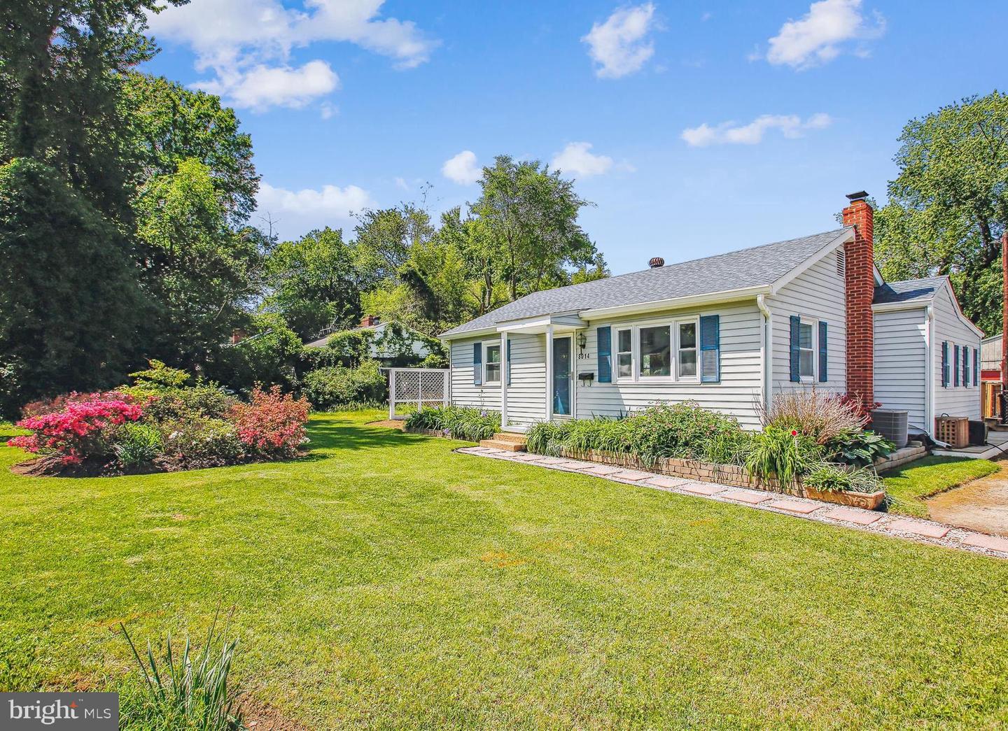 8014 MARTHA WASHINGTON ST, ALEXANDRIA, Virginia 22309, 2 Bedrooms Bedrooms, ,1 BathroomBathrooms,Residential,For sale,8014 MARTHA WASHINGTON ST,VAFX2238828 MLS # VAFX2238828