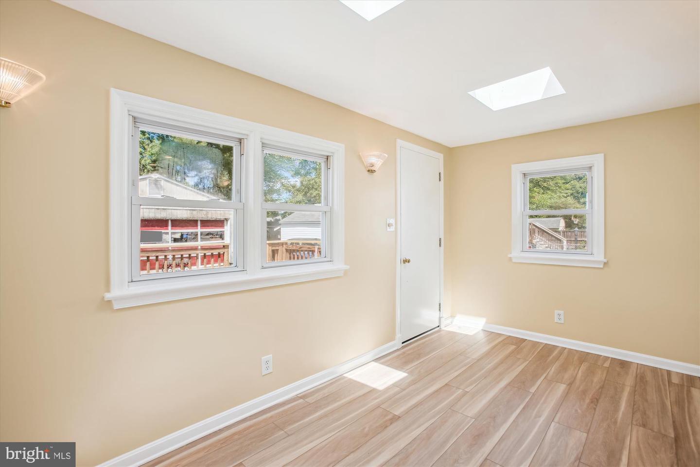 8014 MARTHA WASHINGTON ST, ALEXANDRIA, Virginia 22309, 2 Bedrooms Bedrooms, ,1 BathroomBathrooms,Residential,For sale,8014 MARTHA WASHINGTON ST,VAFX2238828 MLS # VAFX2238828