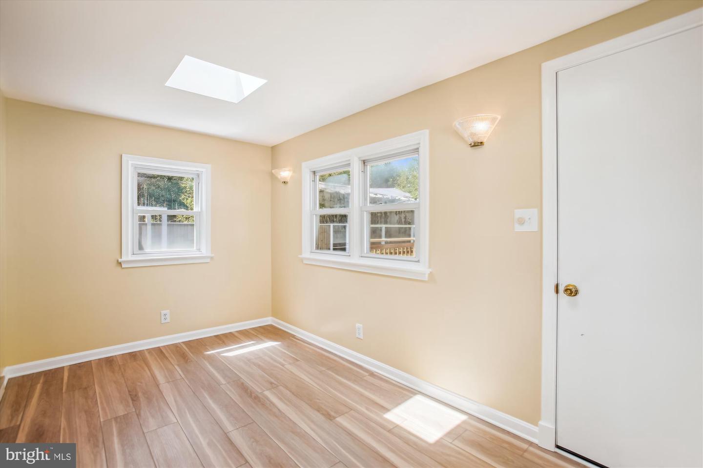 8014 MARTHA WASHINGTON ST, ALEXANDRIA, Virginia 22309, 2 Bedrooms Bedrooms, ,1 BathroomBathrooms,Residential,For sale,8014 MARTHA WASHINGTON ST,VAFX2238828 MLS # VAFX2238828