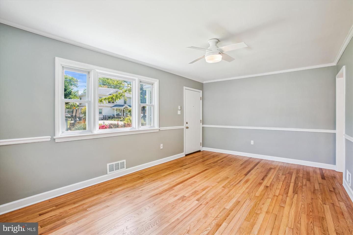 8014 MARTHA WASHINGTON ST, ALEXANDRIA, Virginia 22309, 2 Bedrooms Bedrooms, ,1 BathroomBathrooms,Residential,For sale,8014 MARTHA WASHINGTON ST,VAFX2238828 MLS # VAFX2238828