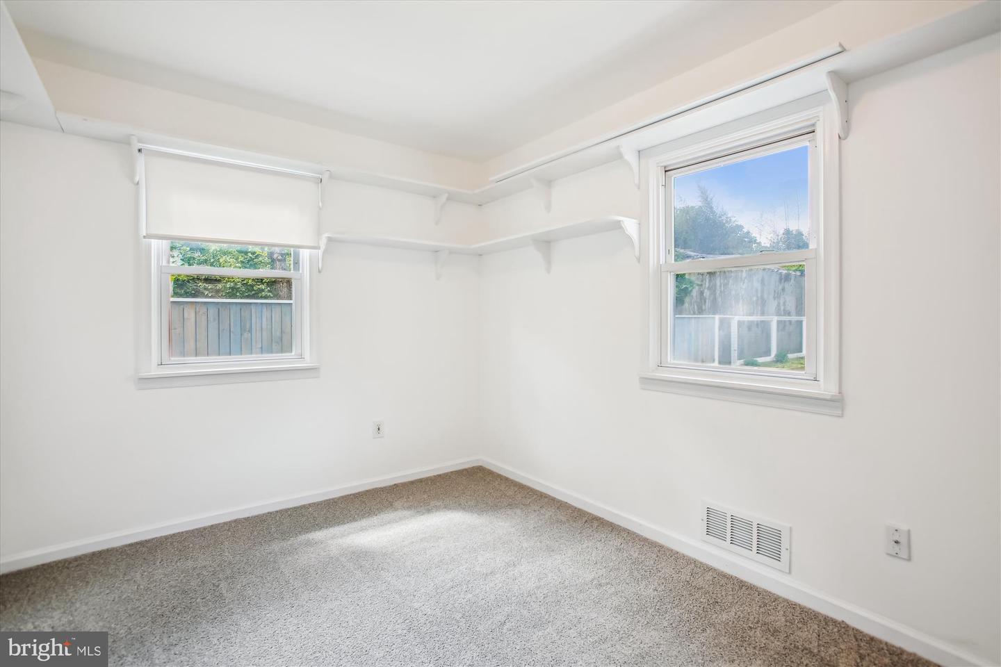 8014 MARTHA WASHINGTON ST, ALEXANDRIA, Virginia 22309, 2 Bedrooms Bedrooms, ,1 BathroomBathrooms,Residential,For sale,8014 MARTHA WASHINGTON ST,VAFX2238828 MLS # VAFX2238828