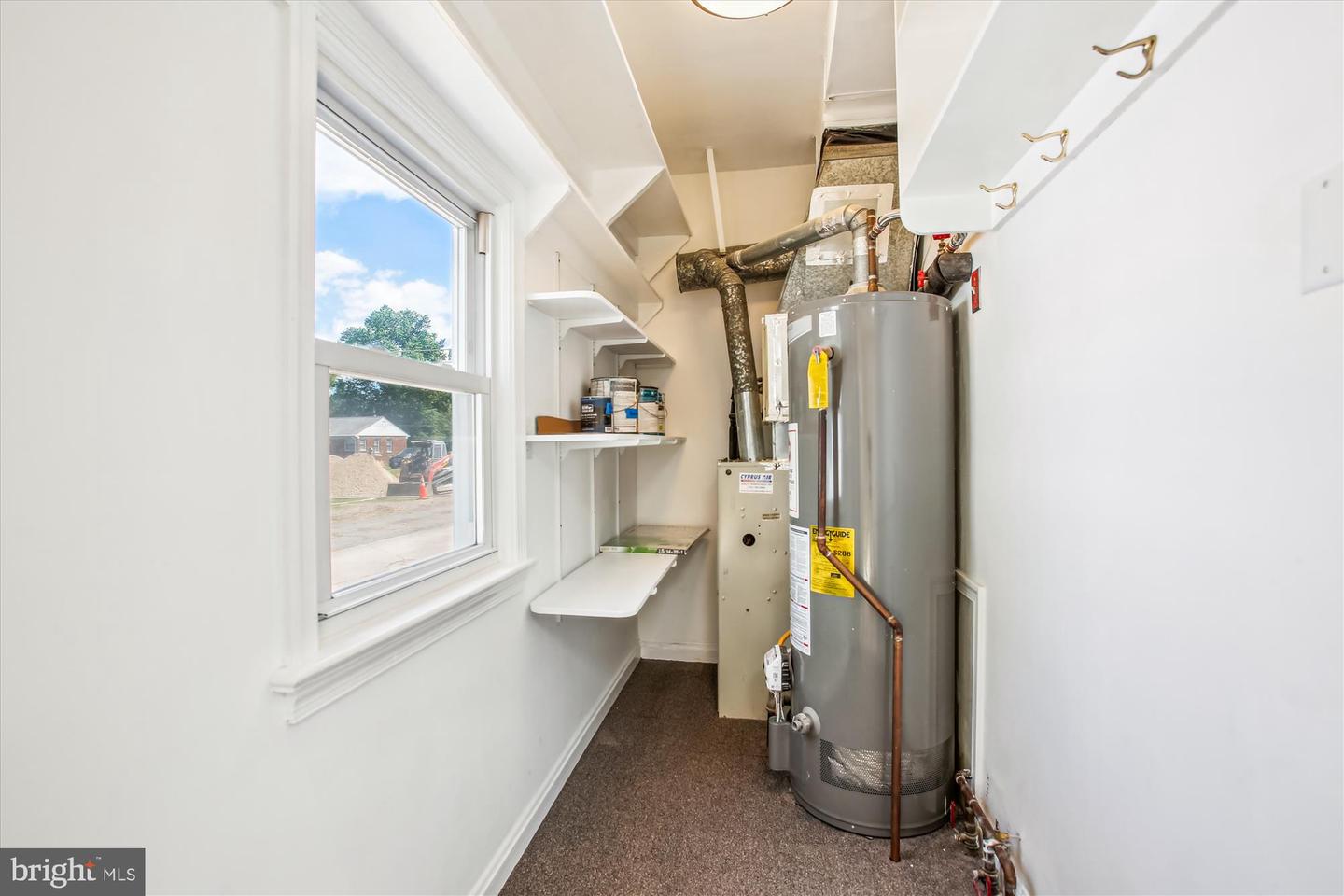 8014 MARTHA WASHINGTON ST, ALEXANDRIA, Virginia 22309, 2 Bedrooms Bedrooms, ,1 BathroomBathrooms,Residential,For sale,8014 MARTHA WASHINGTON ST,VAFX2238828 MLS # VAFX2238828