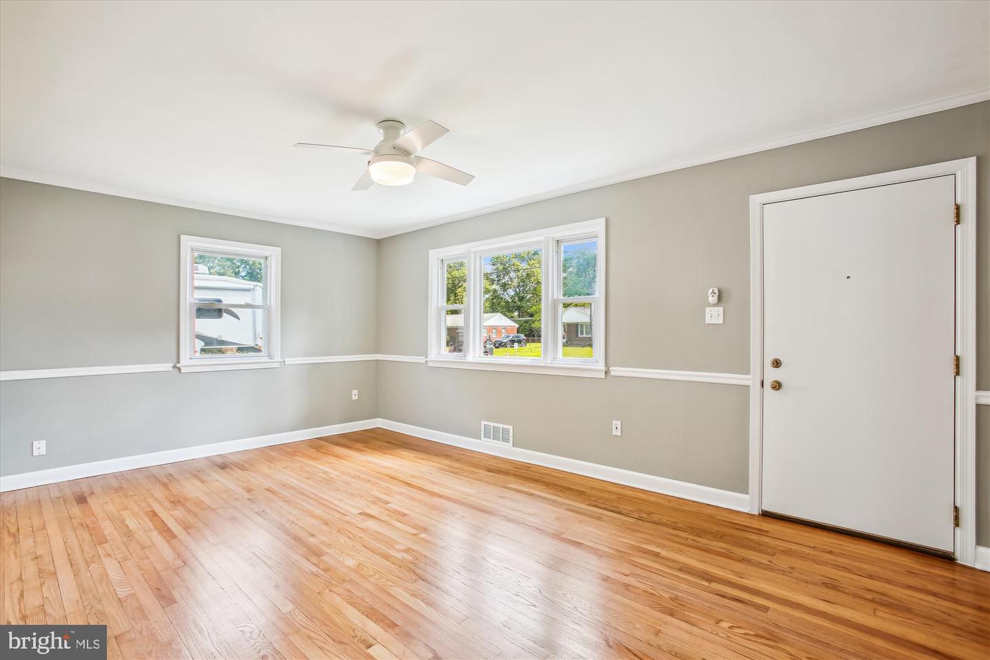 8014 MARTHA WASHINGTON ST, ALEXANDRIA, Virginia 22309, 2 Bedrooms Bedrooms, ,1 BathroomBathrooms,Residential,For sale,8014 MARTHA WASHINGTON ST,VAFX2238828 MLS # VAFX2238828