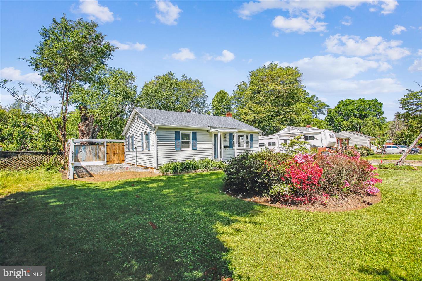 8014 MARTHA WASHINGTON ST, ALEXANDRIA, Virginia 22309, 2 Bedrooms Bedrooms, ,1 BathroomBathrooms,Residential,For sale,8014 MARTHA WASHINGTON ST,VAFX2238828 MLS # VAFX2238828