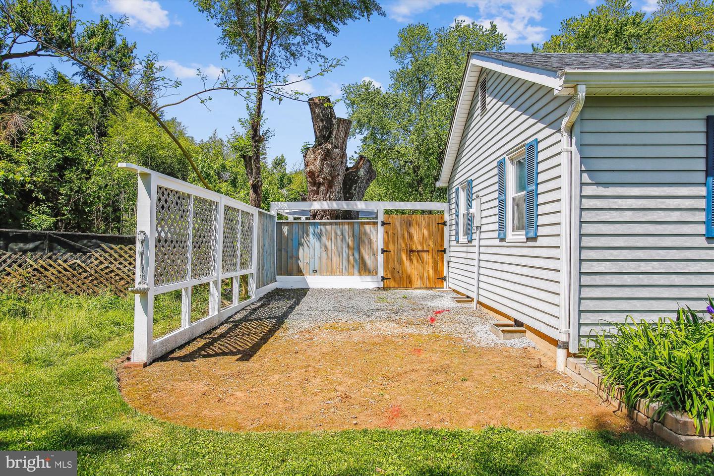 8014 MARTHA WASHINGTON ST, ALEXANDRIA, Virginia 22309, 2 Bedrooms Bedrooms, ,1 BathroomBathrooms,Residential,For sale,8014 MARTHA WASHINGTON ST,VAFX2238828 MLS # VAFX2238828