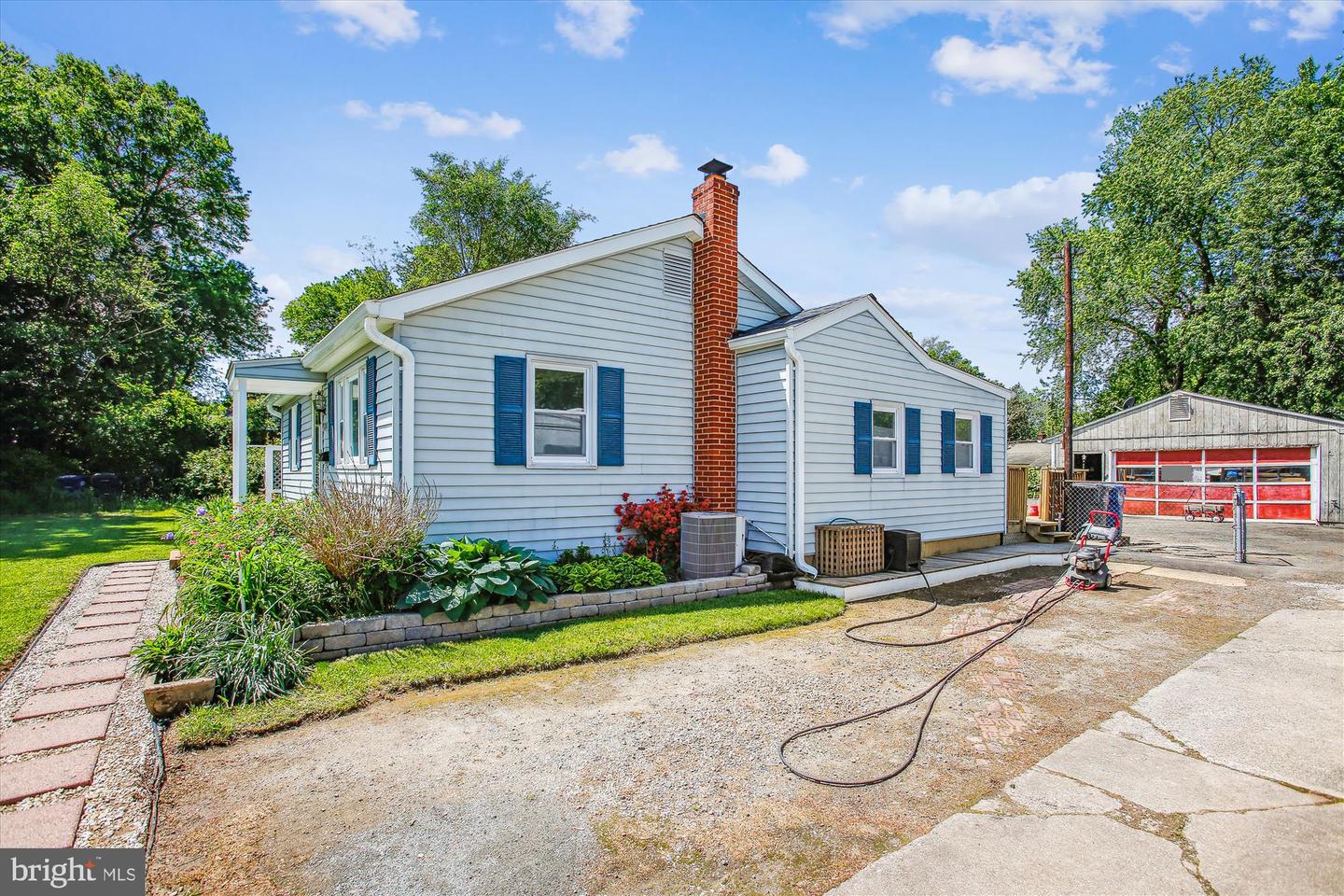 8014 MARTHA WASHINGTON ST, ALEXANDRIA, Virginia 22309, 2 Bedrooms Bedrooms, ,1 BathroomBathrooms,Residential,For sale,8014 MARTHA WASHINGTON ST,VAFX2238828 MLS # VAFX2238828