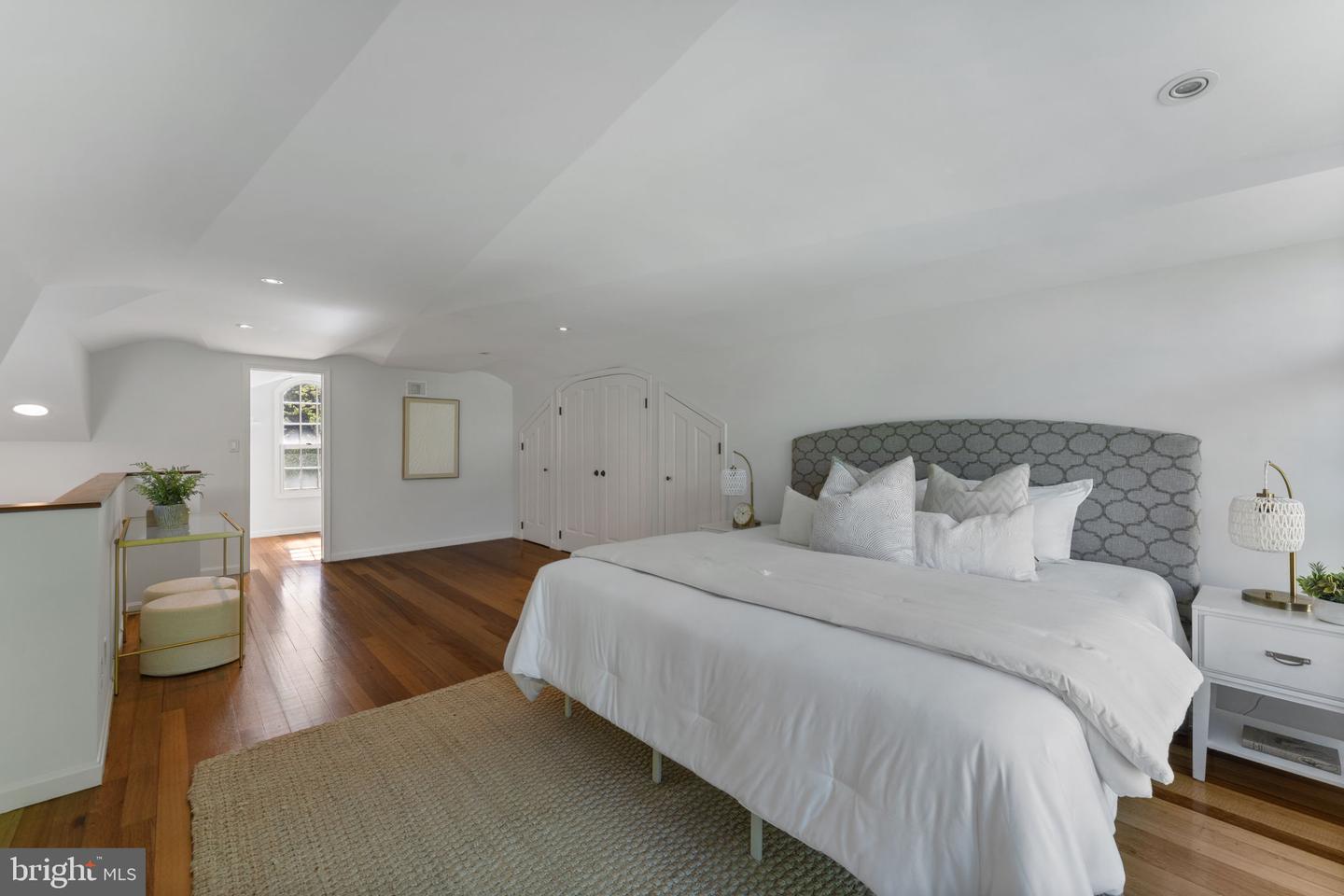 911 S LEE ST, ALEXANDRIA, Virginia 22314, 4 Bedrooms Bedrooms, ,3 BathroomsBathrooms,Residential,For sale,911 S LEE ST,VAAX2045012 MLS # VAAX2045012