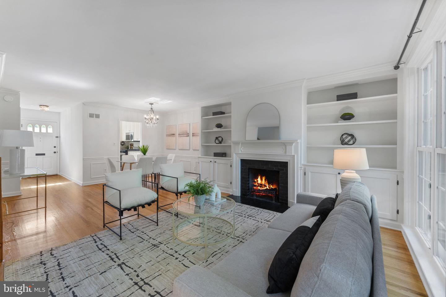 911 S LEE ST, ALEXANDRIA, Virginia 22314, 4 Bedrooms Bedrooms, ,3 BathroomsBathrooms,Residential,For sale,911 S LEE ST,VAAX2045012 MLS # VAAX2045012