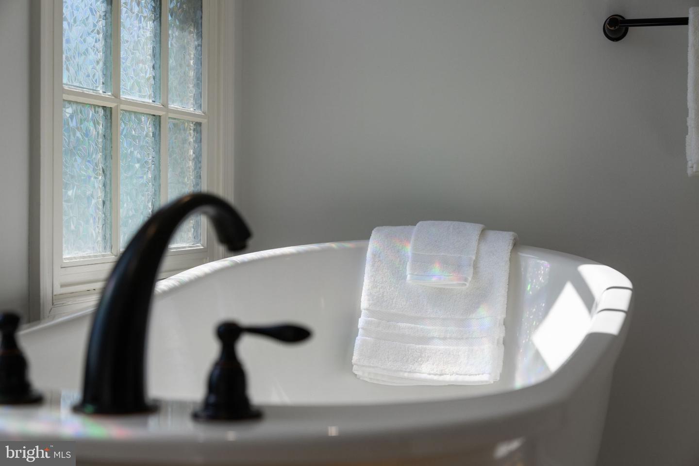 911 S LEE ST, ALEXANDRIA, Virginia 22314, 4 Bedrooms Bedrooms, ,3 BathroomsBathrooms,Residential,For sale,911 S LEE ST,VAAX2045012 MLS # VAAX2045012
