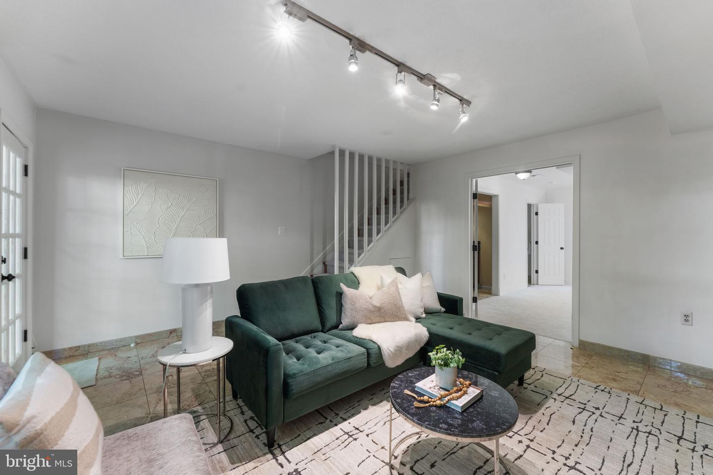 911 S LEE ST, ALEXANDRIA, Virginia 22314, 4 Bedrooms Bedrooms, ,3 BathroomsBathrooms,Residential,For sale,911 S LEE ST,VAAX2045012 MLS # VAAX2045012