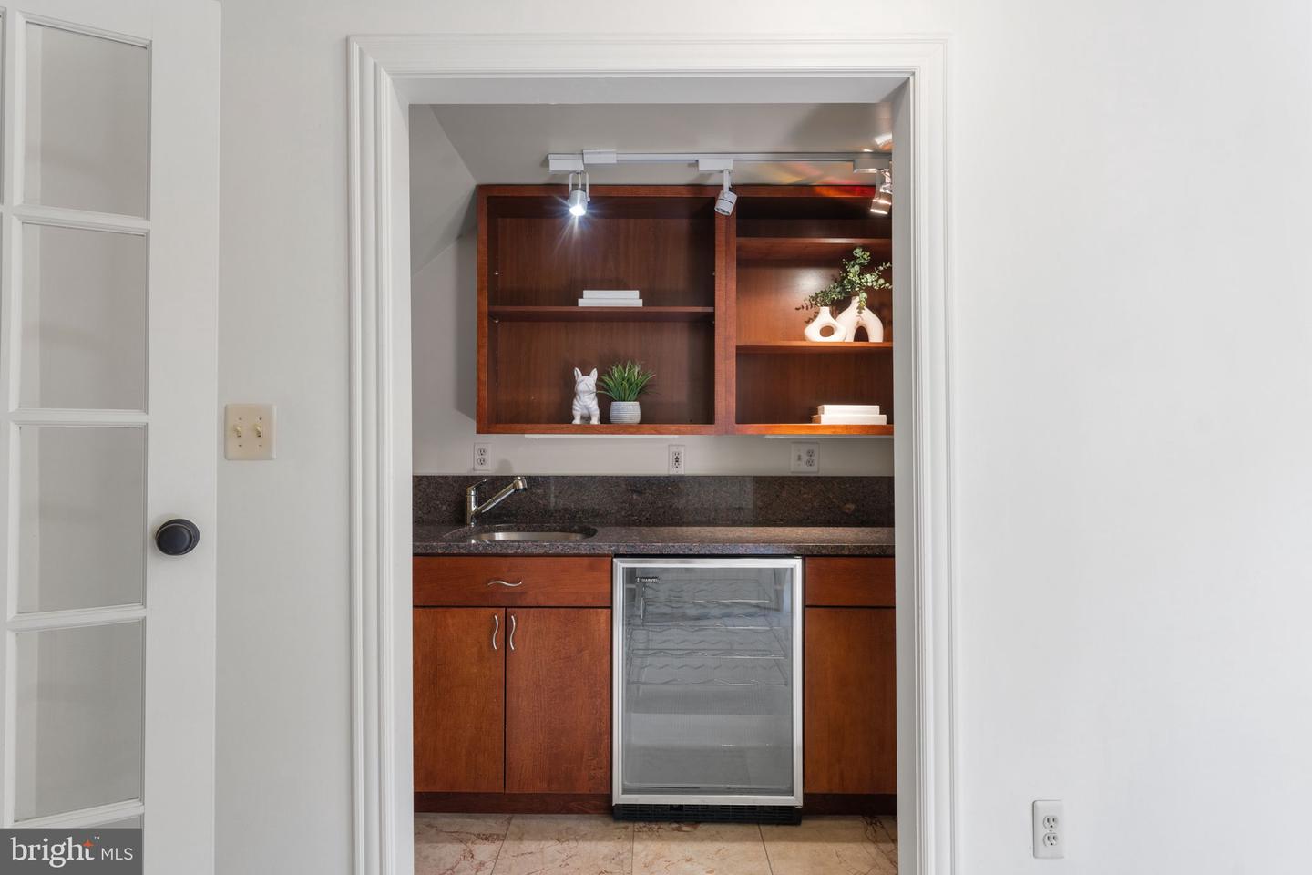 911 S LEE ST, ALEXANDRIA, Virginia 22314, 4 Bedrooms Bedrooms, ,3 BathroomsBathrooms,Residential,For sale,911 S LEE ST,VAAX2045012 MLS # VAAX2045012