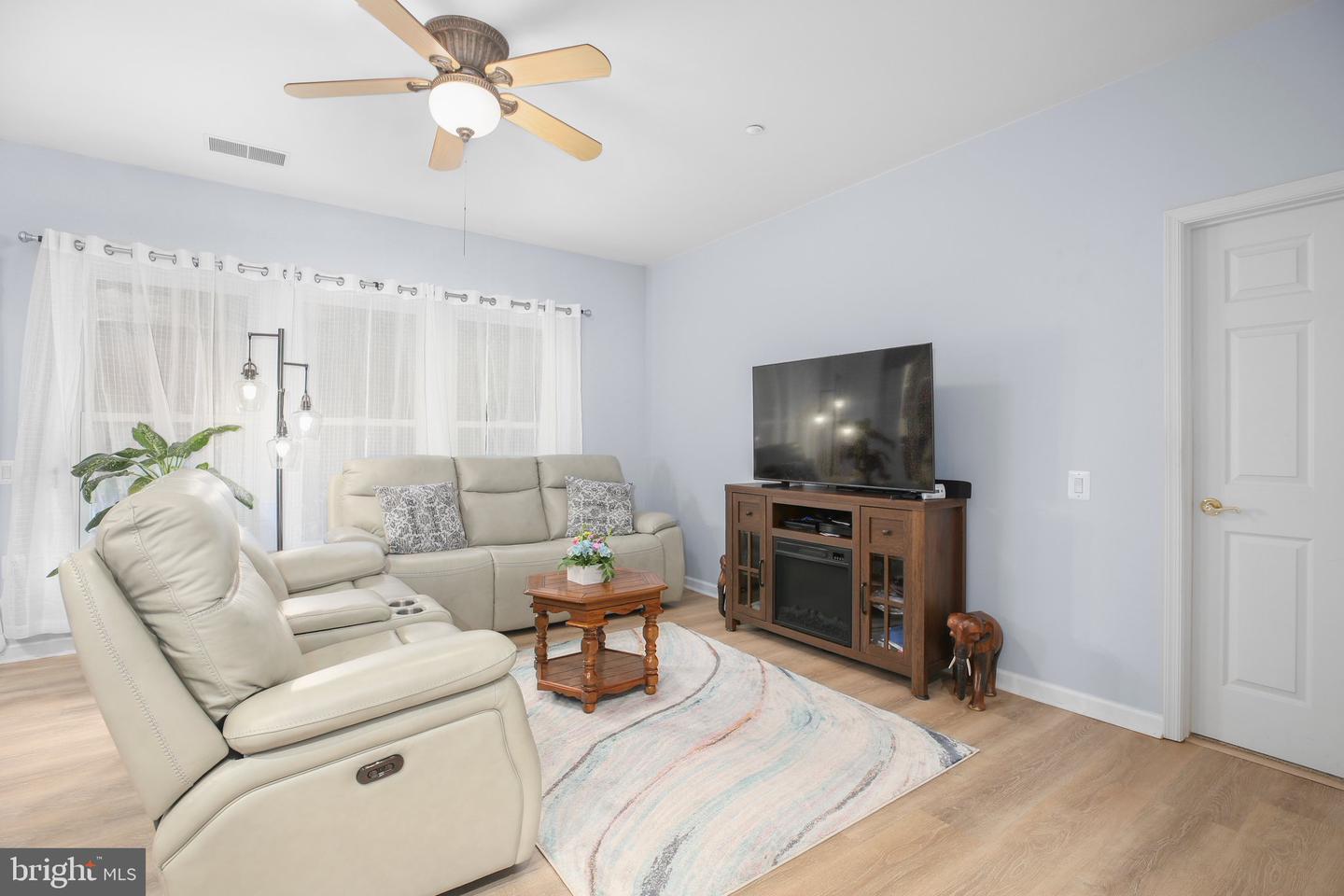199 SMITHFIELD WAY, FREDERICKSBURG, Virginia 22406, 2 Bedrooms Bedrooms, ,2 BathroomsBathrooms,Residential,For sale,199 SMITHFIELD WAY,VAST2038552 MLS # VAST2038552