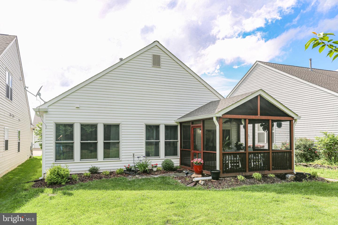 199 SMITHFIELD WAY, FREDERICKSBURG, Virginia 22406, 2 Bedrooms Bedrooms, ,2 BathroomsBathrooms,Residential,For sale,199 SMITHFIELD WAY,VAST2038552 MLS # VAST2038552
