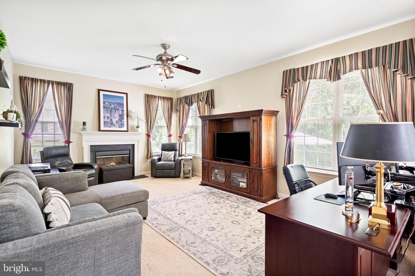 17226 GREENWOOD DR, ROUND HILL, Virginia 20141, 4 Bedrooms Bedrooms, ,2 BathroomsBathrooms,Residential,For sale,17226 GREENWOOD DR,VALO2095572 MLS # VALO2095572