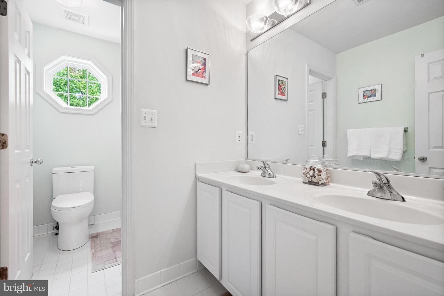 17226 GREENWOOD DR, ROUND HILL, Virginia 20141, 4 Bedrooms Bedrooms, ,2 BathroomsBathrooms,Residential,For sale,17226 GREENWOOD DR,VALO2095572 MLS # VALO2095572