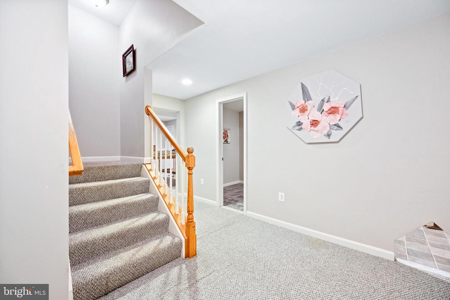 17226 GREENWOOD DR, ROUND HILL, Virginia 20141, 4 Bedrooms Bedrooms, ,2 BathroomsBathrooms,Residential,For sale,17226 GREENWOOD DR,VALO2095572 MLS # VALO2095572