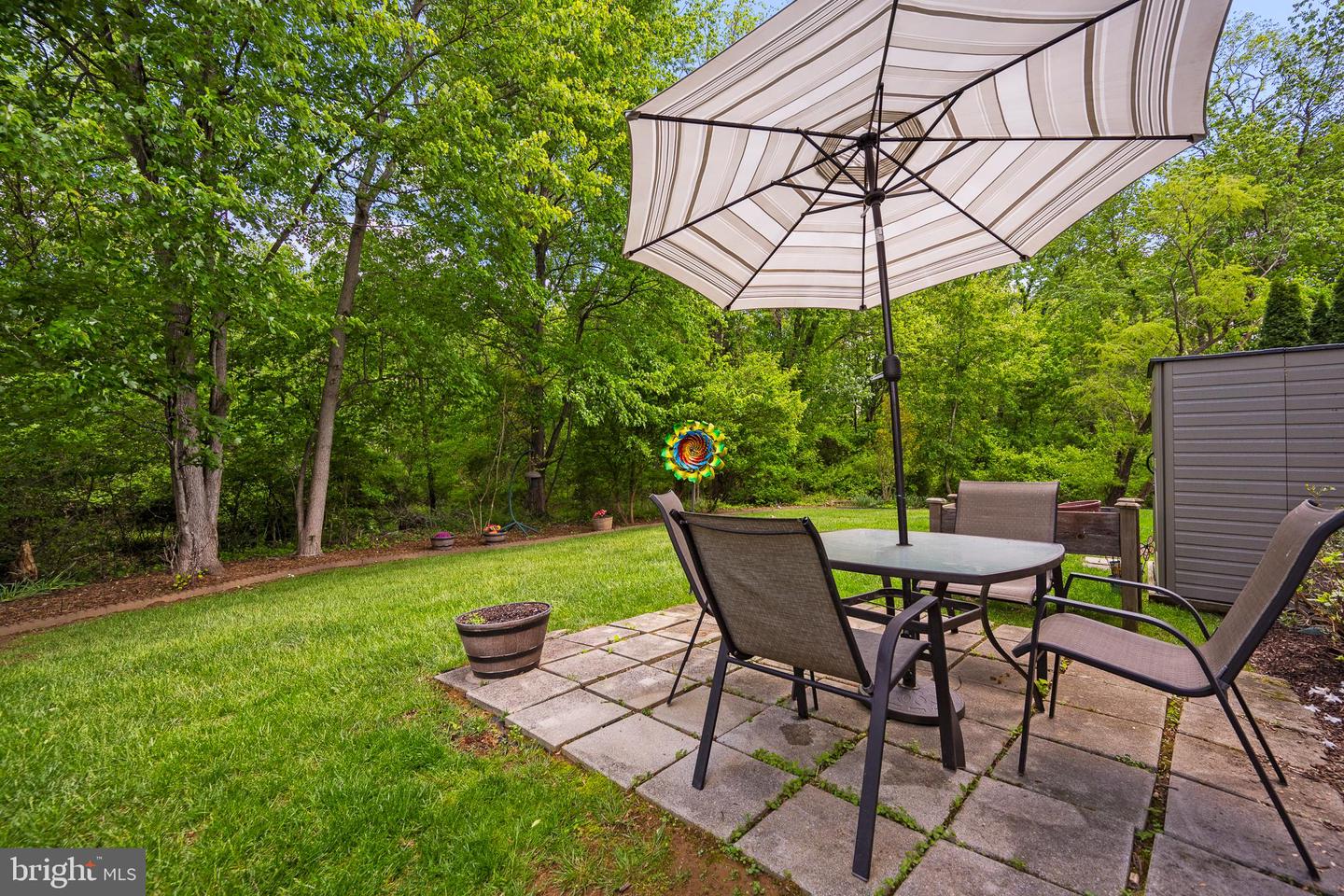 17226 GREENWOOD DR, ROUND HILL, Virginia 20141, 4 Bedrooms Bedrooms, ,2 BathroomsBathrooms,Residential,For sale,17226 GREENWOOD DR,VALO2095572 MLS # VALO2095572