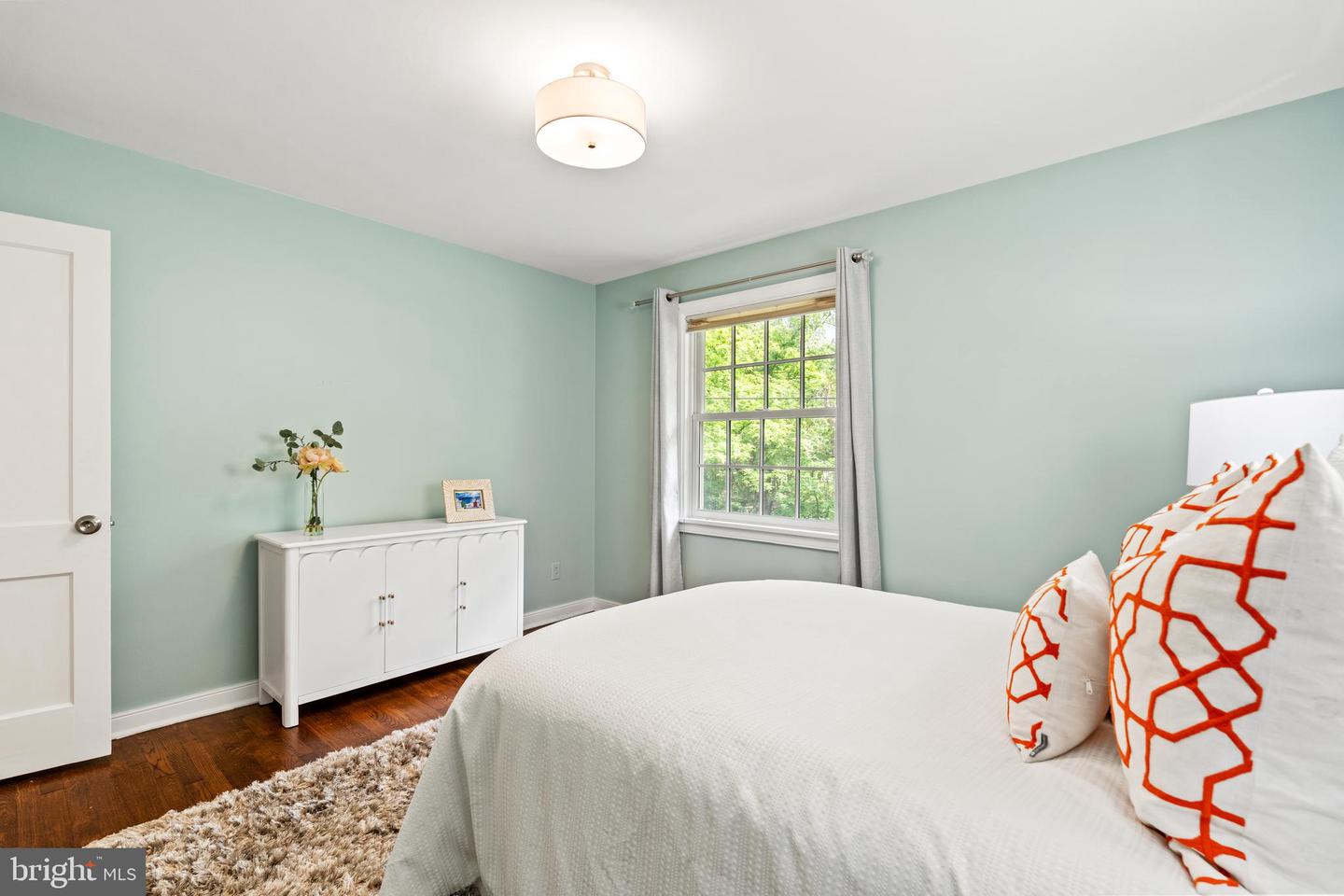 708 W TIMBER BRANCH PKWY, ALEXANDRIA, Virginia 22302, 5 Bedrooms Bedrooms, ,4 BathroomsBathrooms,Residential,For sale,708 W TIMBER BRANCH PKWY,VAAX2044954 MLS # VAAX2044954
