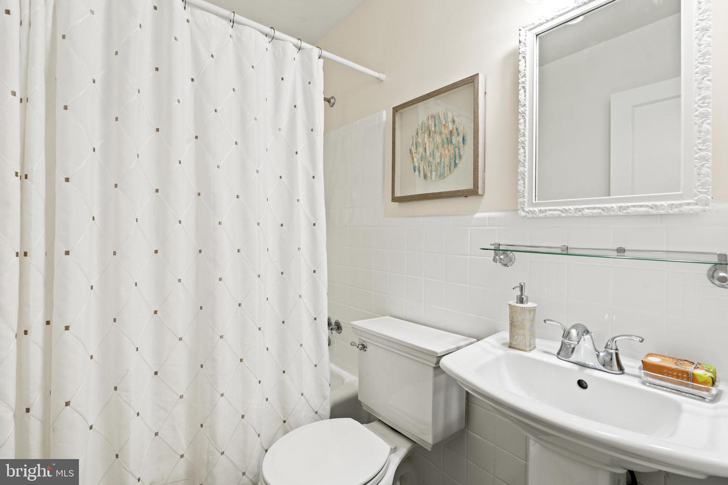 708 W TIMBER BRANCH PKWY, ALEXANDRIA, Virginia 22302, 5 Bedrooms Bedrooms, ,4 BathroomsBathrooms,Residential,For sale,708 W TIMBER BRANCH PKWY,VAAX2044954 MLS # VAAX2044954