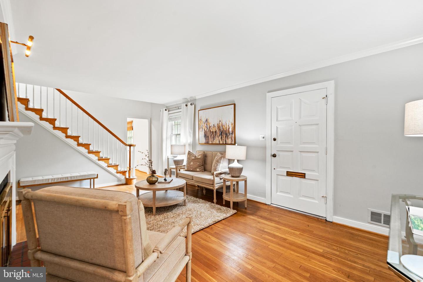 708 W TIMBER BRANCH PKWY, ALEXANDRIA, Virginia 22302, 5 Bedrooms Bedrooms, ,4 BathroomsBathrooms,Residential,For sale,708 W TIMBER BRANCH PKWY,VAAX2044954 MLS # VAAX2044954