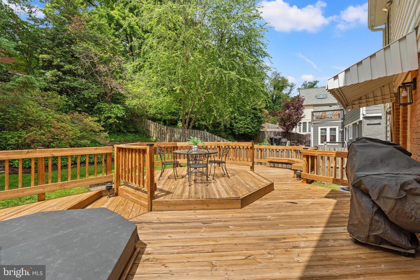 708 W TIMBER BRANCH PKWY, ALEXANDRIA, Virginia 22302, 5 Bedrooms Bedrooms, ,4 BathroomsBathrooms,Residential,For sale,708 W TIMBER BRANCH PKWY,VAAX2044954 MLS # VAAX2044954
