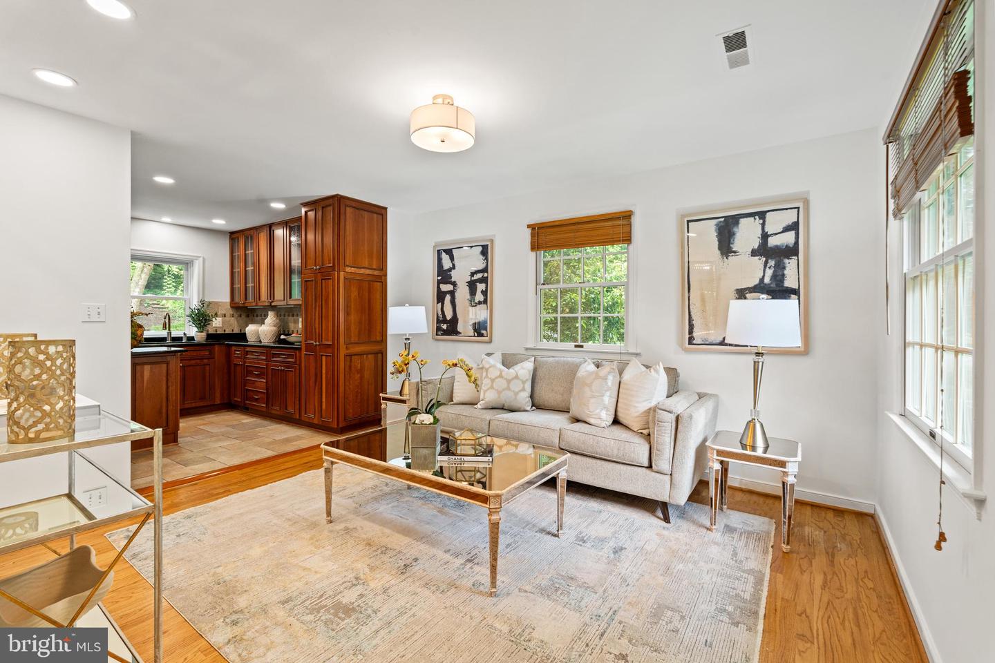 708 W TIMBER BRANCH PKWY, ALEXANDRIA, Virginia 22302, 5 Bedrooms Bedrooms, ,4 BathroomsBathrooms,Residential,For sale,708 W TIMBER BRANCH PKWY,VAAX2044954 MLS # VAAX2044954