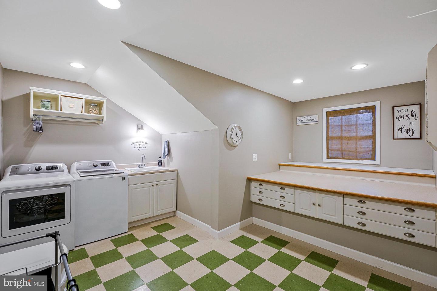 21591 AWBREY PL, BROADLANDS, Virginia 20148, 4 Bedrooms Bedrooms, ,3 BathroomsBathrooms,Residential,For sale,21591 AWBREY PL,VALO2095594 MLS # VALO2095594