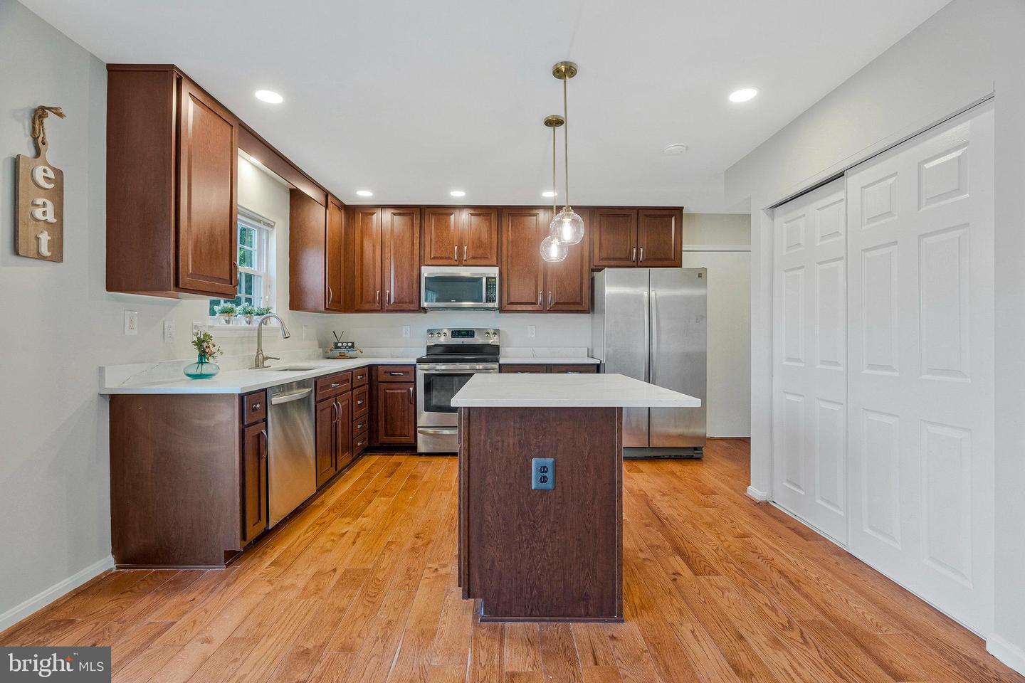 3004 DOWER HOUSE DR, HERNDON, Virginia 20171, 4 Bedrooms Bedrooms, ,3 BathroomsBathrooms,Residential,For sale,3004 DOWER HOUSE DR,VAFX2238786 MLS # VAFX2238786