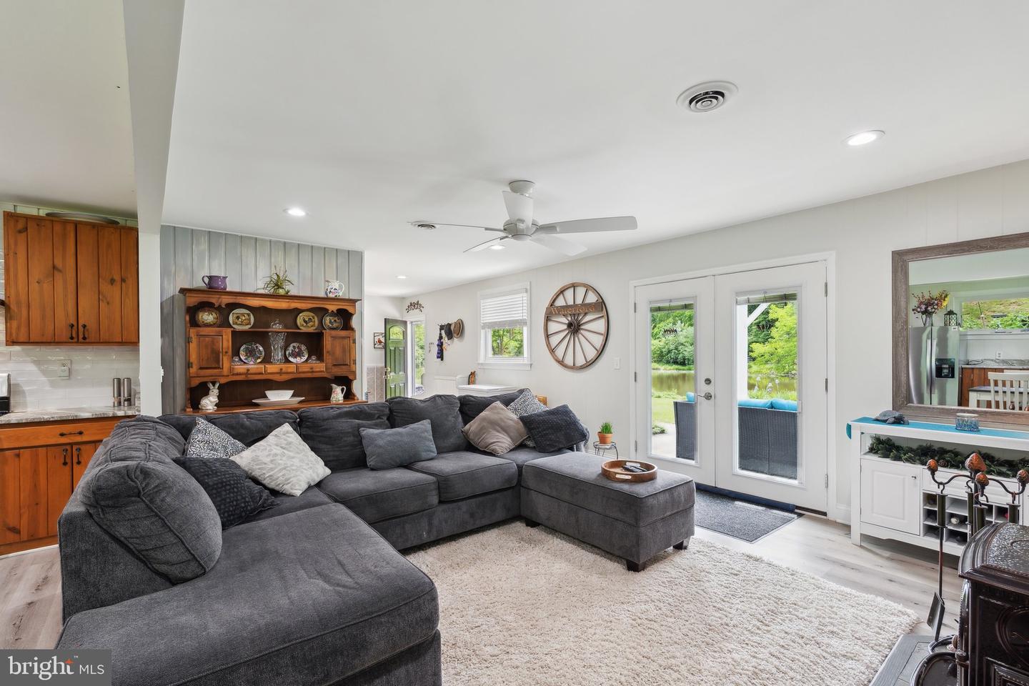 14681 ROSE HOLLOW LN, WATERFORD, Virginia 20197, 3 Bedrooms Bedrooms, ,2 BathroomsBathrooms,Residential,For sale,14681 ROSE HOLLOW LN,VALO2095666 MLS # VALO2095666