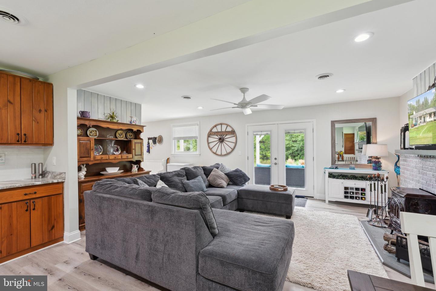 14681 ROSE HOLLOW LN, WATERFORD, Virginia 20197, 3 Bedrooms Bedrooms, ,2 BathroomsBathrooms,Residential,For sale,14681 ROSE HOLLOW LN,VALO2095666 MLS # VALO2095666