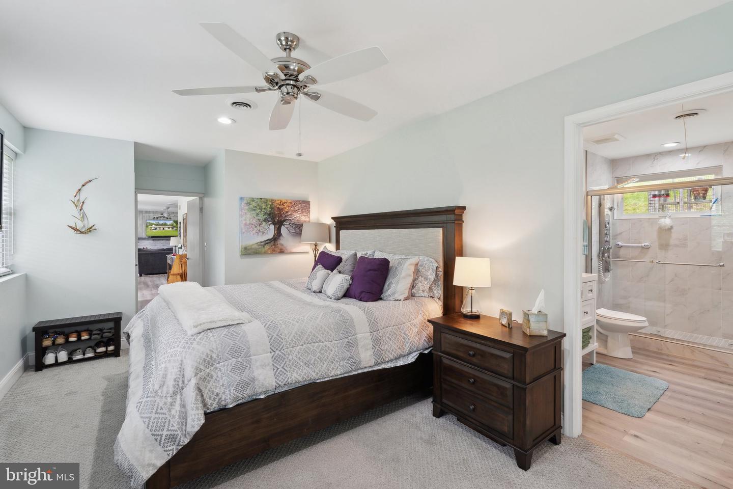 14681 ROSE HOLLOW LN, WATERFORD, Virginia 20197, 3 Bedrooms Bedrooms, ,2 BathroomsBathrooms,Residential,For sale,14681 ROSE HOLLOW LN,VALO2095666 MLS # VALO2095666