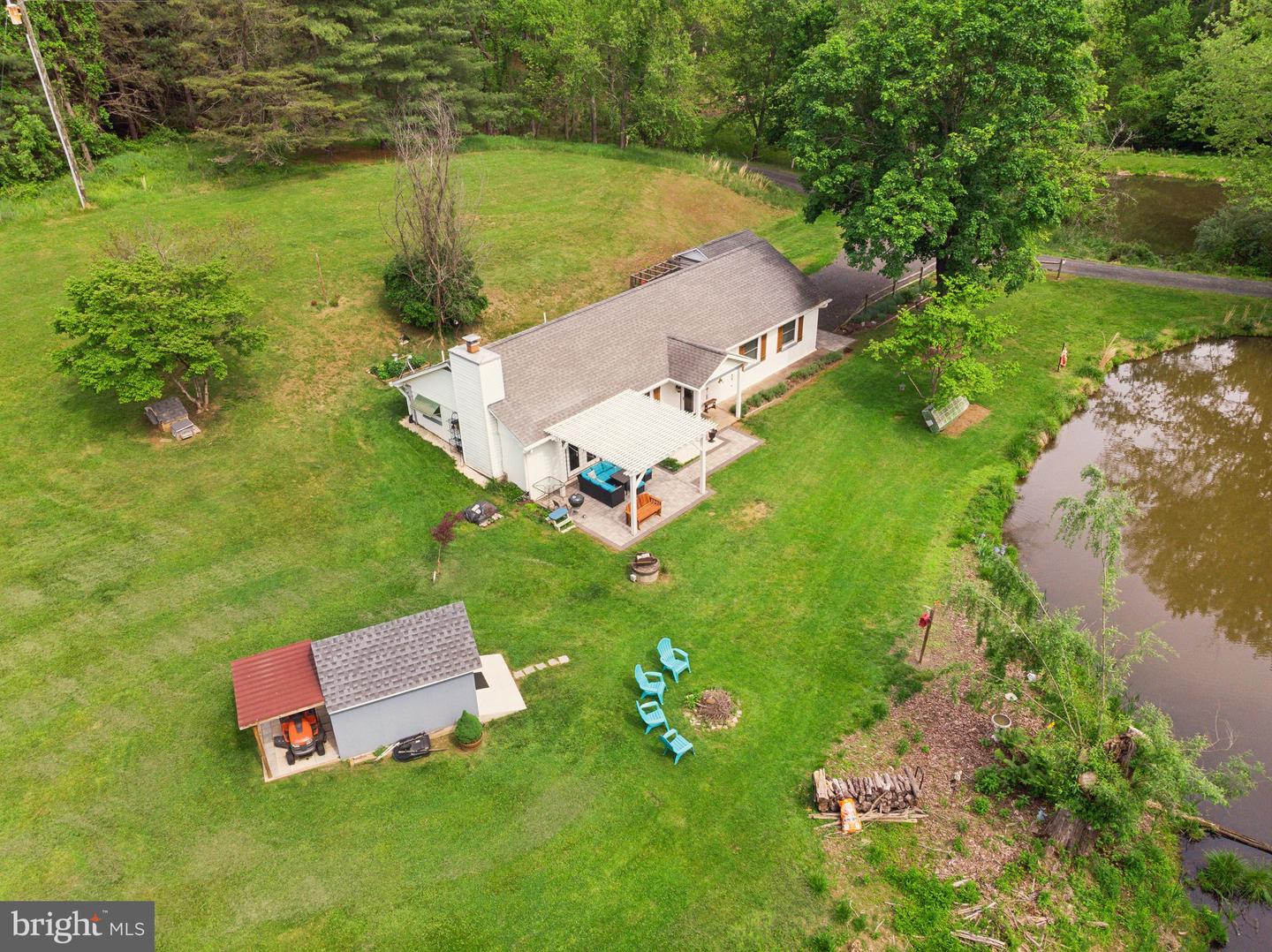 14681 ROSE HOLLOW LN, WATERFORD, Virginia 20197, 3 Bedrooms Bedrooms, ,2 BathroomsBathrooms,Residential,For sale,14681 ROSE HOLLOW LN,VALO2095666 MLS # VALO2095666