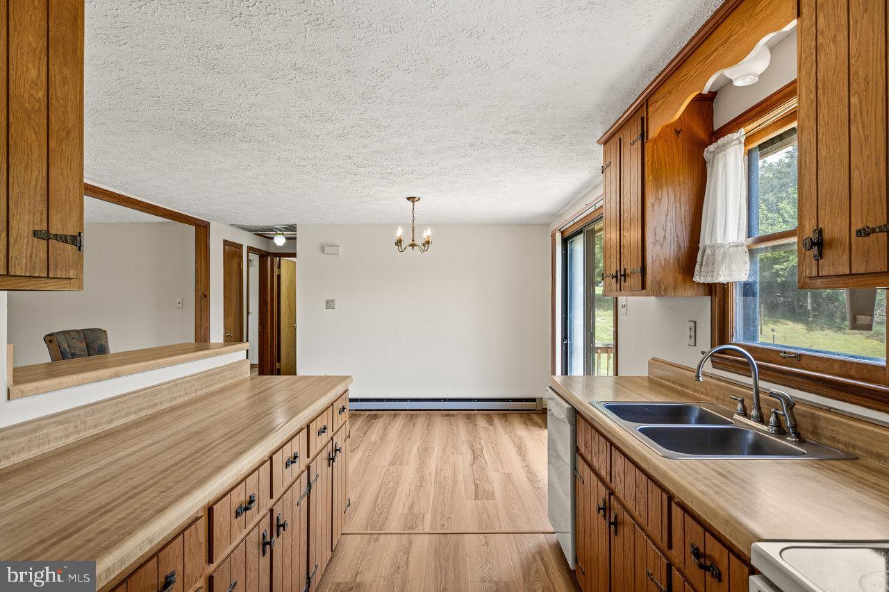 113 DOCK ST, LURAY, Virginia 22835, 3 Bedrooms Bedrooms, ,2 BathroomsBathrooms,Residential,For sale,113 DOCK ST,VAPA2004872 MLS # VAPA2004872