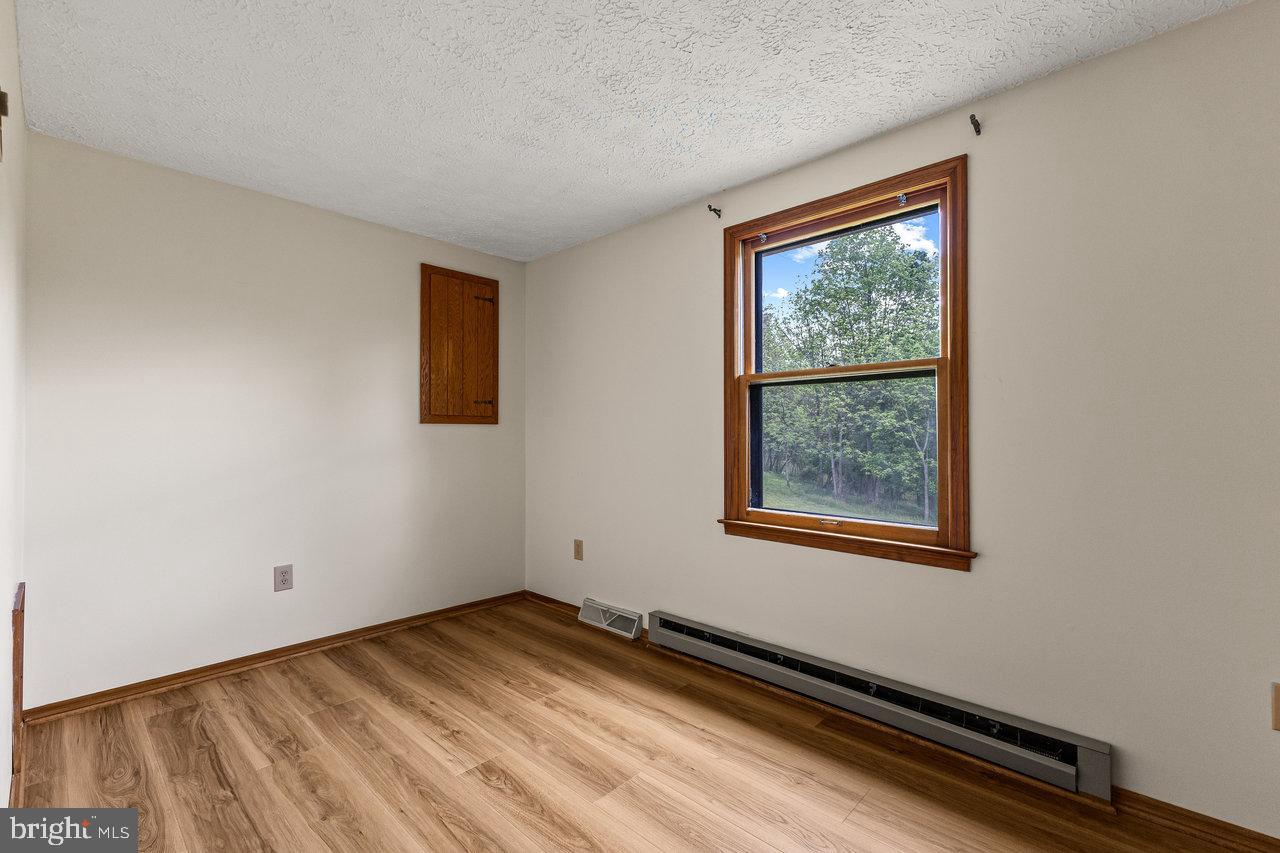 113 DOCK ST, LURAY, Virginia 22835, 3 Bedrooms Bedrooms, ,2 BathroomsBathrooms,Residential,For sale,113 DOCK ST,VAPA2004872 MLS # VAPA2004872