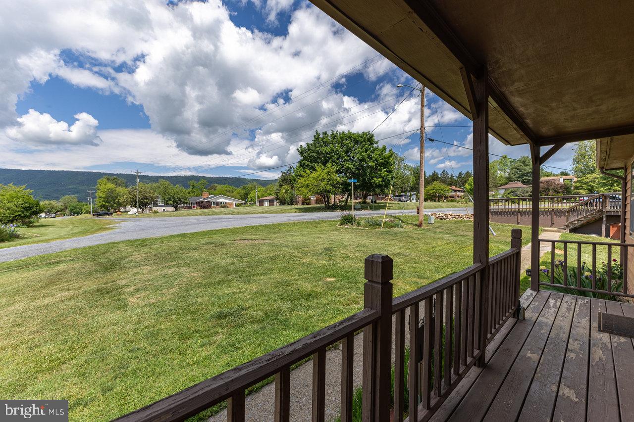 113 DOCK ST, LURAY, Virginia 22835, 3 Bedrooms Bedrooms, ,2 BathroomsBathrooms,Residential,For sale,113 DOCK ST,VAPA2004872 MLS # VAPA2004872