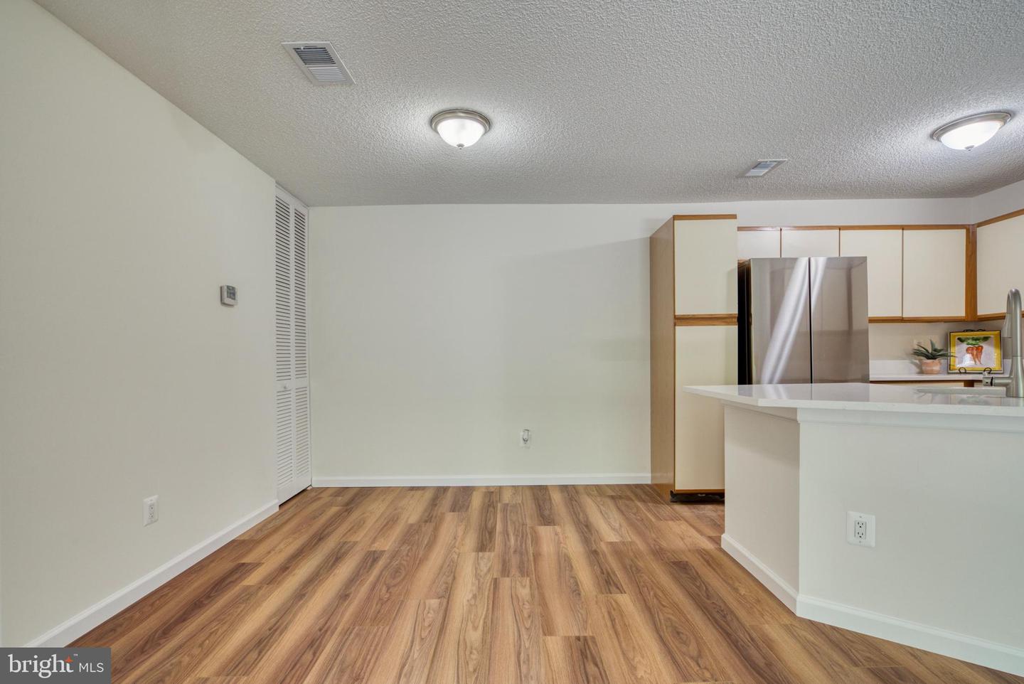 11717-D SUMMERCHASE CIR, RESTON, Virginia 20194, 1 Bedroom Bedrooms, 4 Rooms Rooms,1 BathroomBathrooms,Residential,For sale,11717-D SUMMERCHASE CIR,VAFX2238636 MLS # VAFX2238636