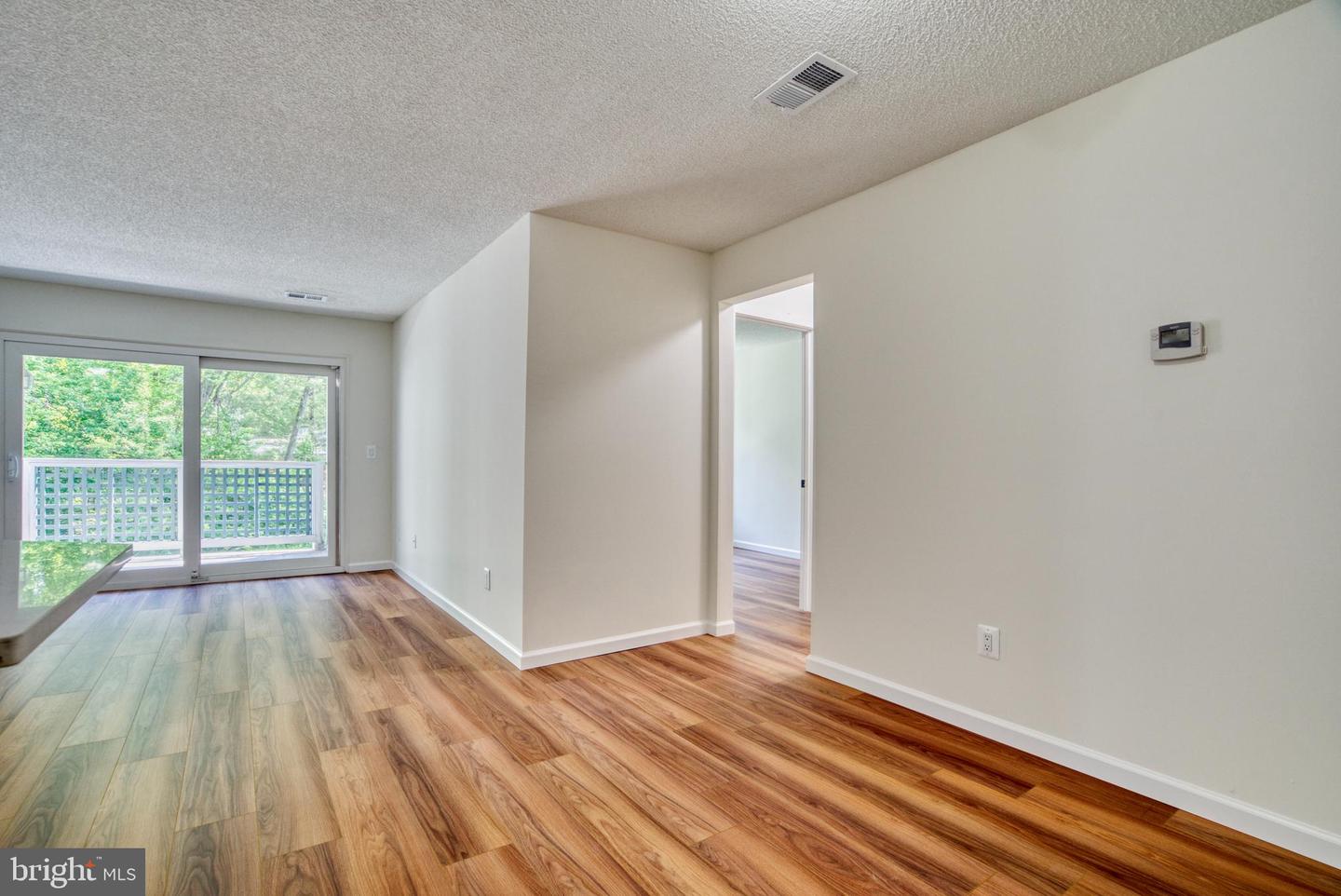 11717-D SUMMERCHASE CIR, RESTON, Virginia 20194, 1 Bedroom Bedrooms, 4 Rooms Rooms,1 BathroomBathrooms,Residential,For sale,11717-D SUMMERCHASE CIR,VAFX2238636 MLS # VAFX2238636