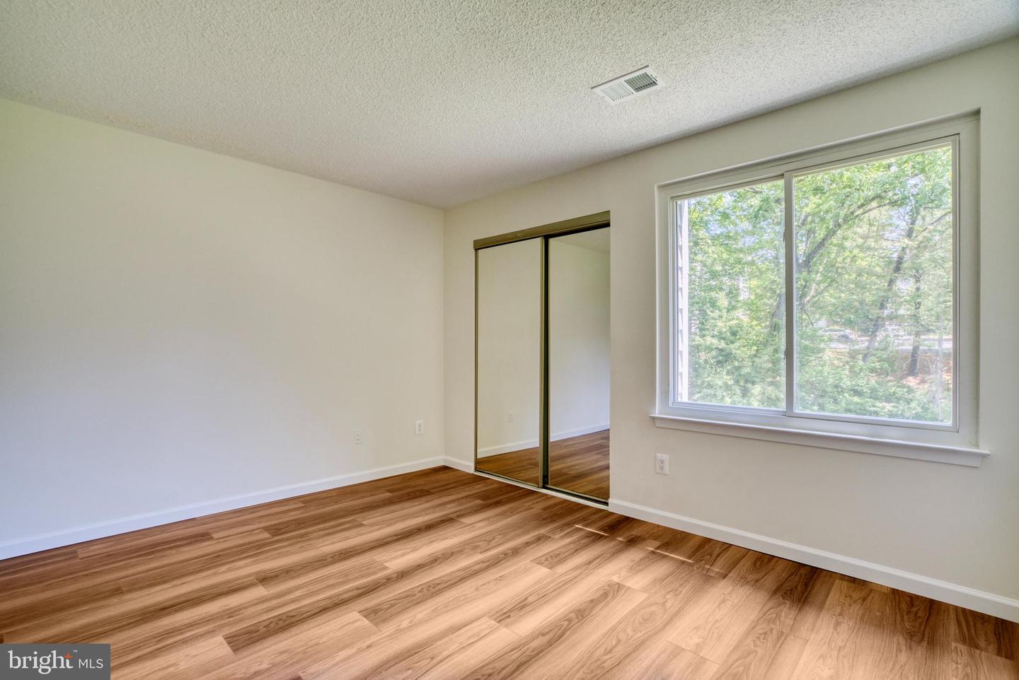 11717-D SUMMERCHASE CIR, RESTON, Virginia 20194, 1 Bedroom Bedrooms, 4 Rooms Rooms,1 BathroomBathrooms,Residential,For sale,11717-D SUMMERCHASE CIR,VAFX2238636 MLS # VAFX2238636