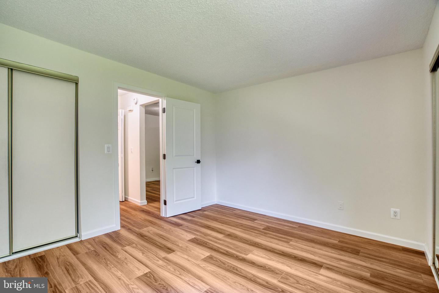 11717-D SUMMERCHASE CIR, RESTON, Virginia 20194, 1 Bedroom Bedrooms, 4 Rooms Rooms,1 BathroomBathrooms,Residential,For sale,11717-D SUMMERCHASE CIR,VAFX2238636 MLS # VAFX2238636