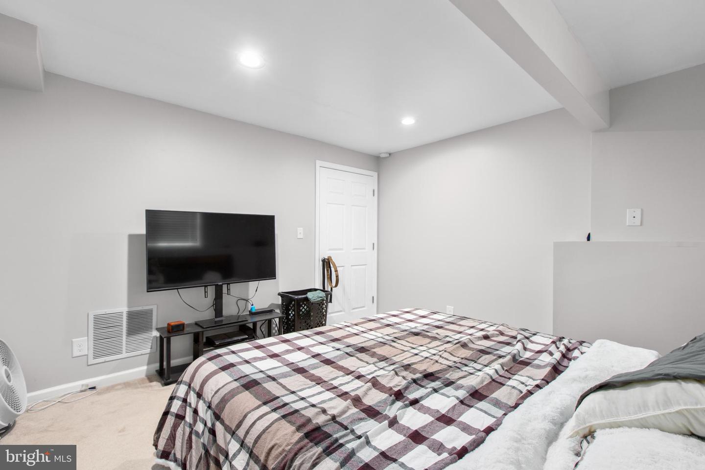10747 GREENBRIAR LN, SPOTSYLVANIA, Virginia 22553, 5 Bedrooms Bedrooms, ,3 BathroomsBathrooms,Residential,For sale,10747 GREENBRIAR LN,VASP2032858 MLS # VASP2032858