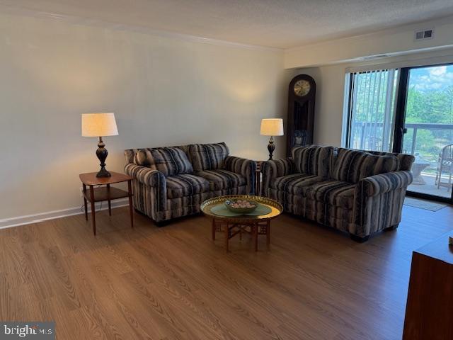 205 YOAKUM PKWY #319, ALEXANDRIA, Virginia 22304, 2 Bedrooms Bedrooms, 5 Rooms Rooms,2 BathroomsBathrooms,Residential,For sale,205 YOAKUM PKWY #319,VAAX2045044 MLS # VAAX2045044
